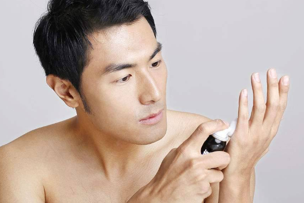 男士基础护肤步骤小贴士 今天你的护肤正确了吗？