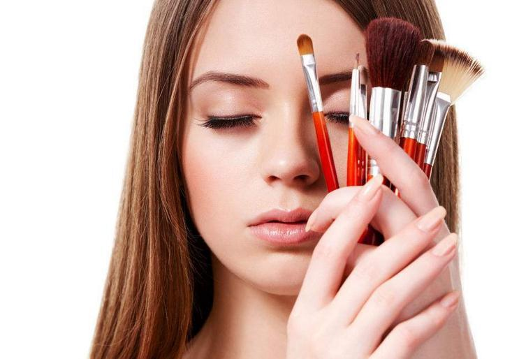 女生化妆最难的步骤是什么？看看网友的回答