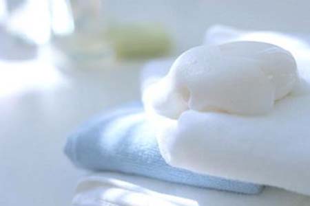 女人洗胸部可别用香皂，小心惹上皮肤病