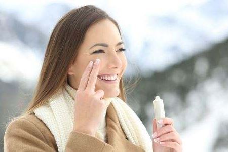 冬季防晒护肤必学两个小技巧